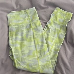 Fabletics Camouflage Ankle Leggings in Lime and Gray